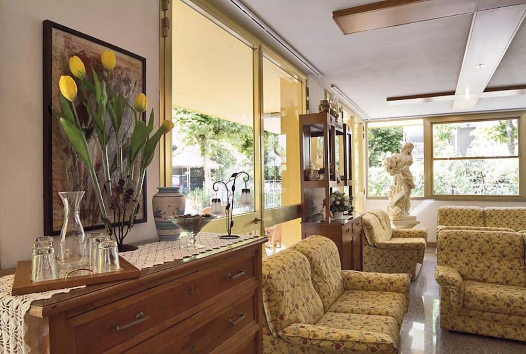 Hotel Sorriso เบลลาเรีย-อีเจอา มารีนา ภายนอก รูปภาพ