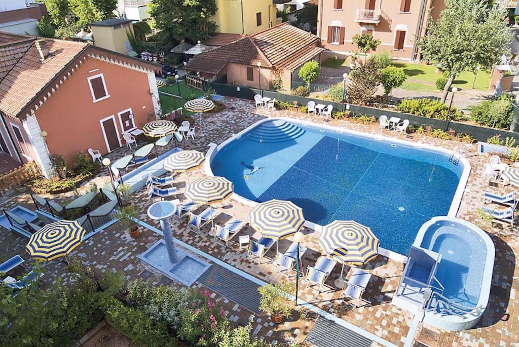 Hotel Sorriso เบลลาเรีย-อีเจอา มารีนา ภายนอก รูปภาพ